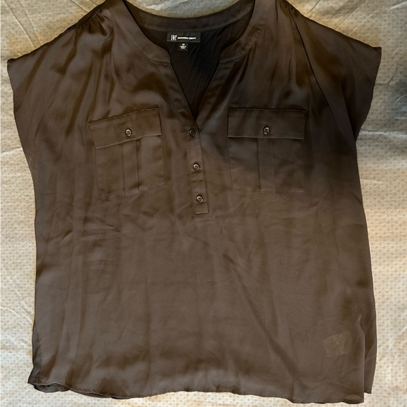 Lot of 3 blouses. All same style and size. 3 different colors. - Picture 1 of 6